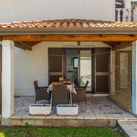 Apartmani Martina ポレッチ エクステリア 写真