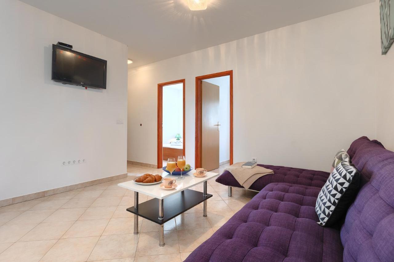 Apartmani Martina ポレッチ エクステリア 写真